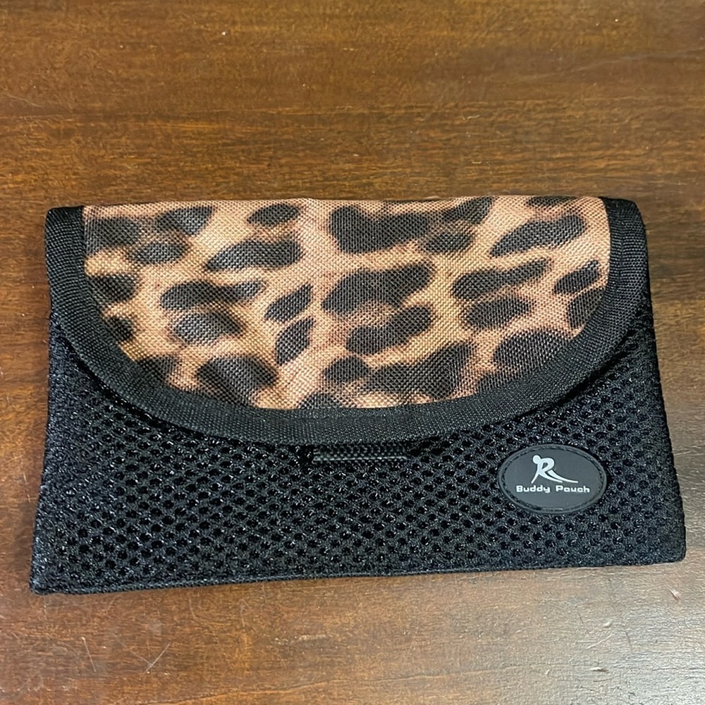 Buddy pouch perfect when walking on on a trip